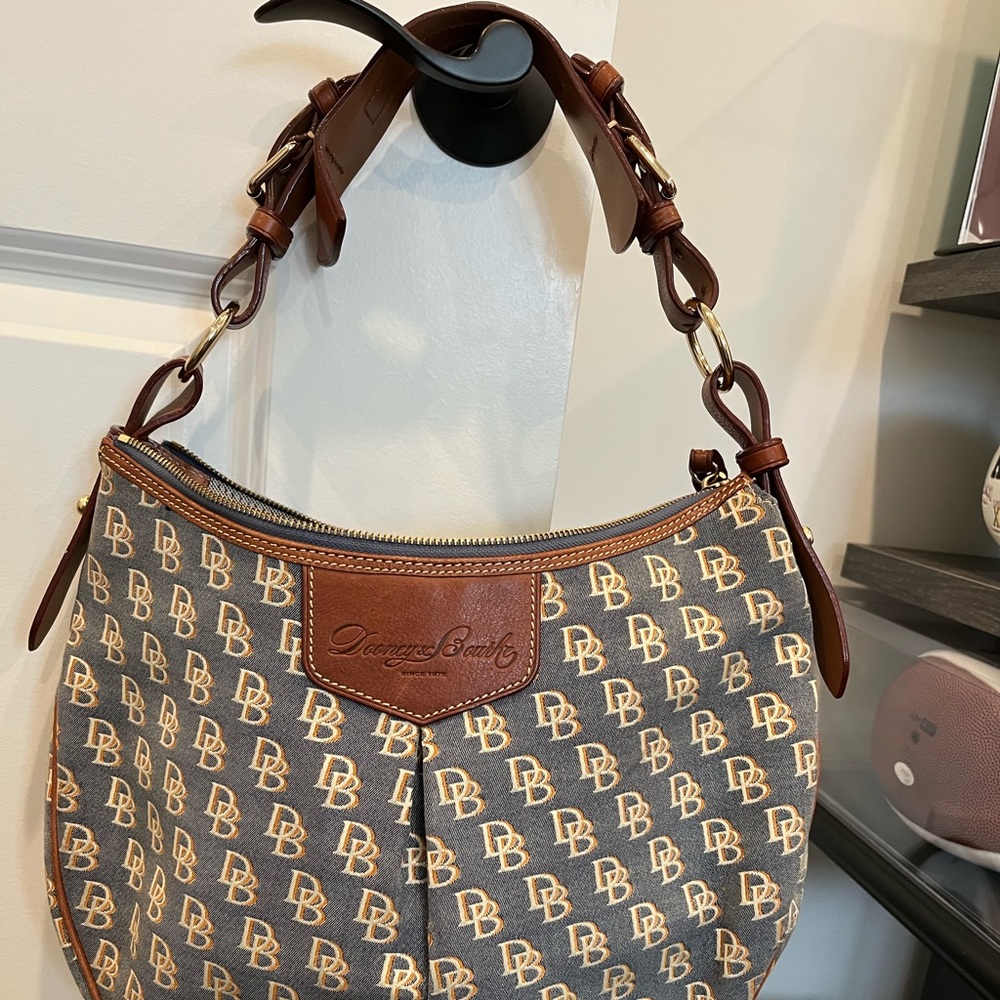 DOONEY & BOURKE HANDBAG